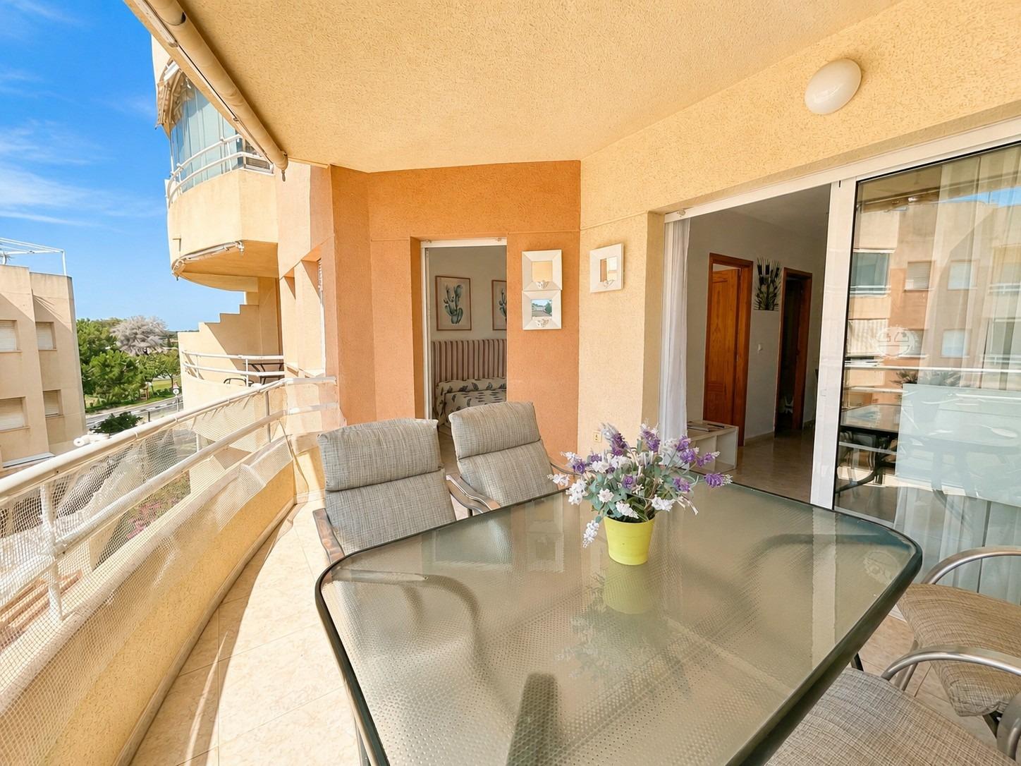 Apartamento en Dehesa De Campoamor, Alicante, España 2 dormitorios, 72 m2 No. 190108