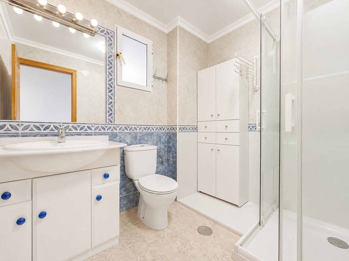Apartamento en Dehesa De Campoamor, Alicante, España 2 dormitorios, 72 m2 No. 190108