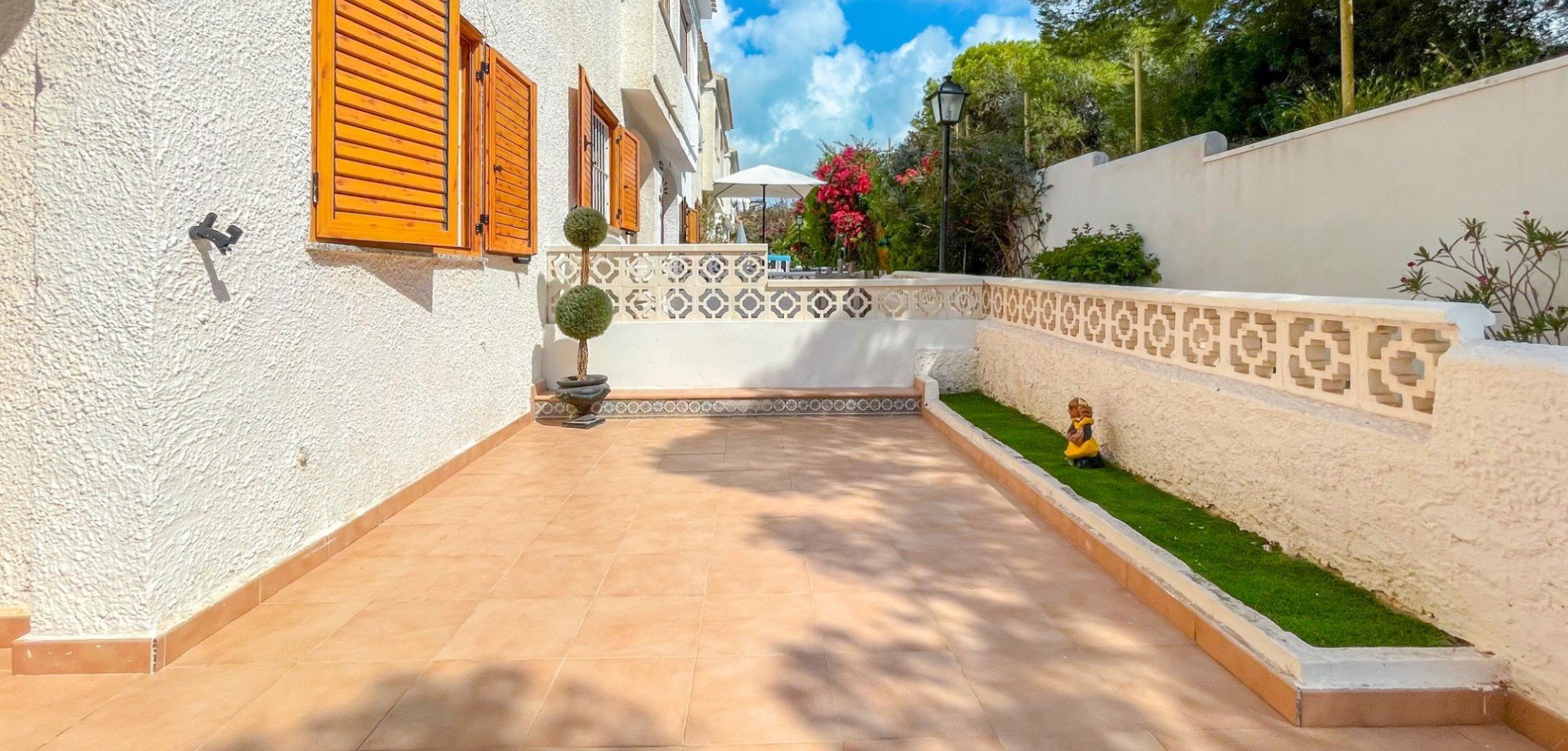 Kaupunkipientalo Alicante, Espanja 2 makuuhuonetta, 68 m2 No. 190110