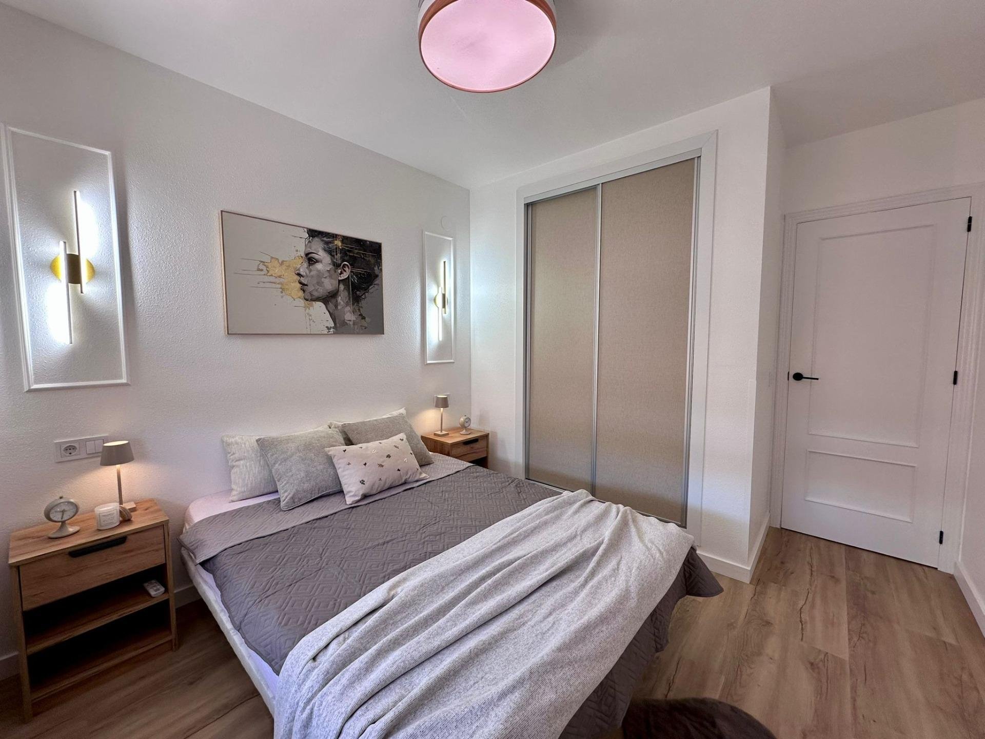 Appartamento a Torrevieja, Alicante, Spagna 2 camere da letto, 55 mq. N° 190105