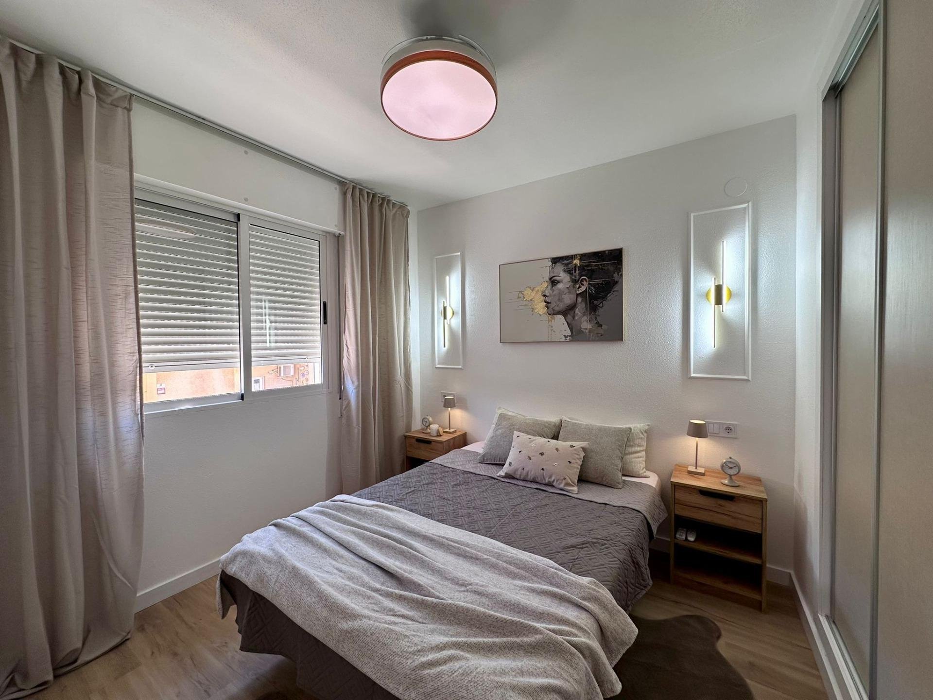 Appartamento a Torrevieja, Alicante, Spagna 2 camere da letto, 55 mq. N° 190105
