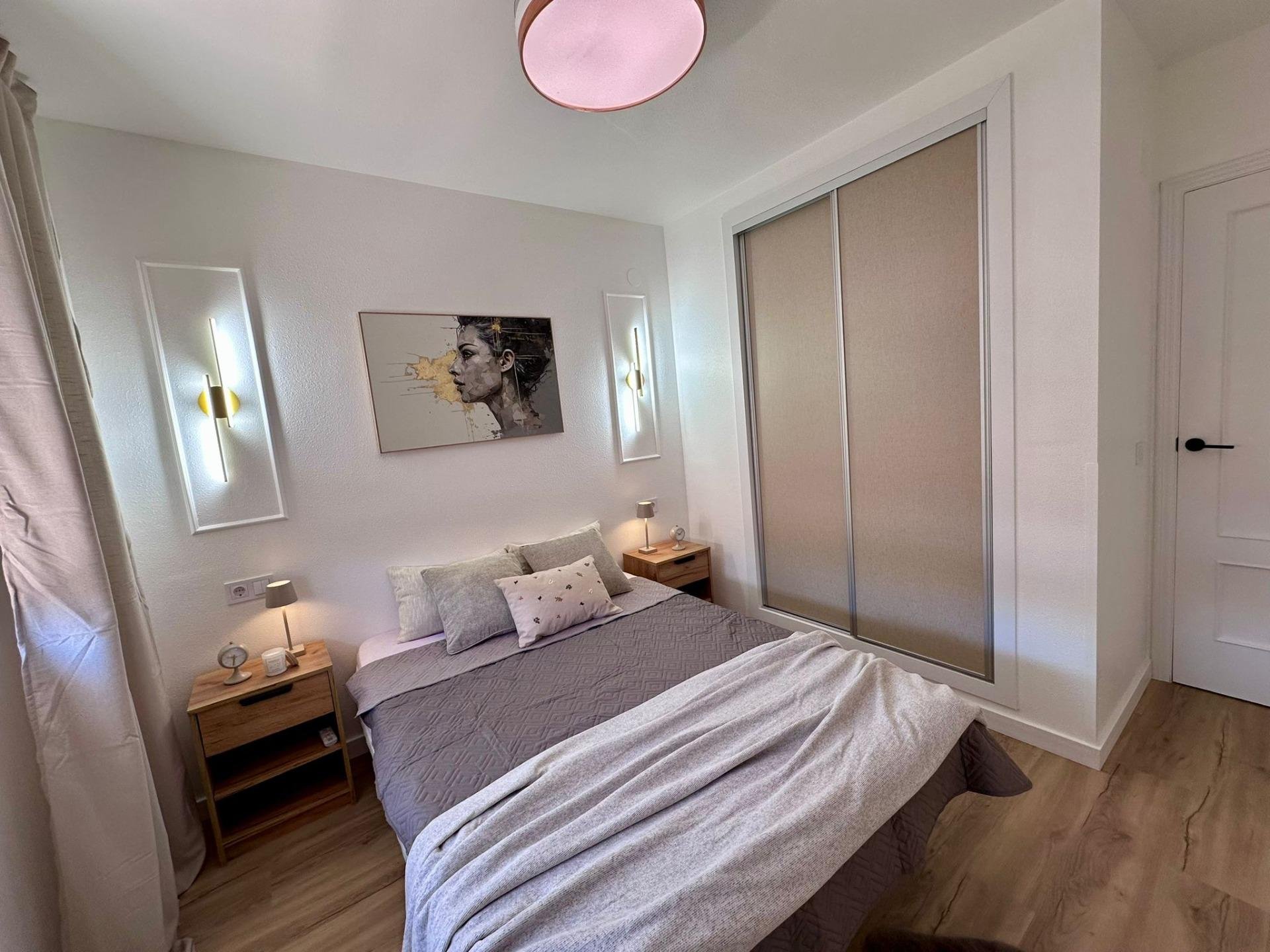 Appartamento a Torrevieja, Alicante, Spagna 2 camere da letto, 55 mq. N° 190105