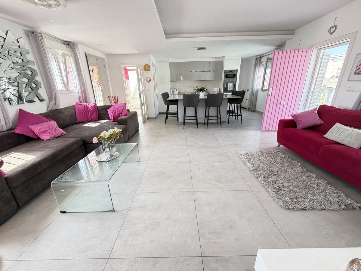 Huvila San Miguel de Salinas, Alicante, Espanja 3 makuuhuonetta, 160 m2 No. 190107