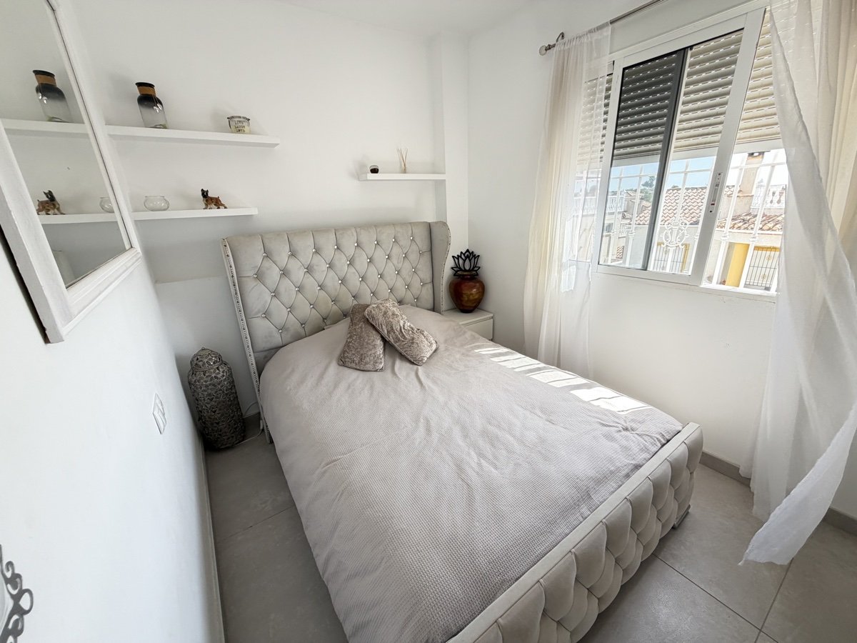Huvila San Miguel de Salinas, Alicante, Espanja 3 makuuhuonetta, 160 m2 No. 190107