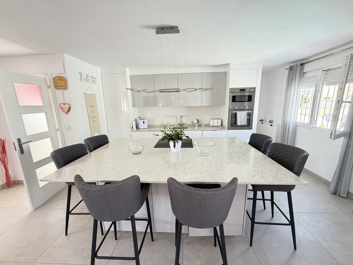 Huvila San Miguel de Salinas, Alicante, Espanja 3 makuuhuonetta, 160 m2 No. 190107