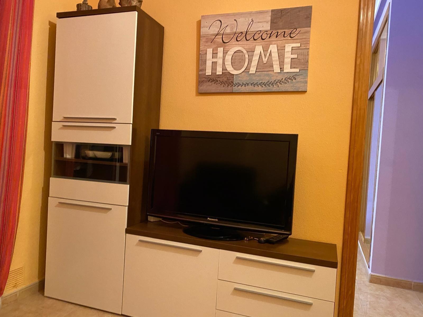 Apartment à Torrevieja, Alicante, Espagne 2 chambres, 65 m2 No. 194874