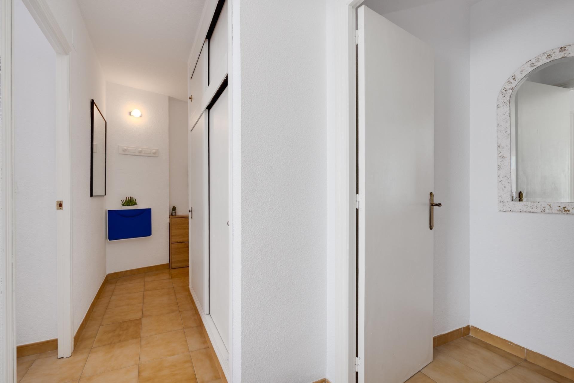 Wohnung in Torrevieja, Alicante, Spanien 2 Schlafzimmer, 61 m2 Nr. 194876