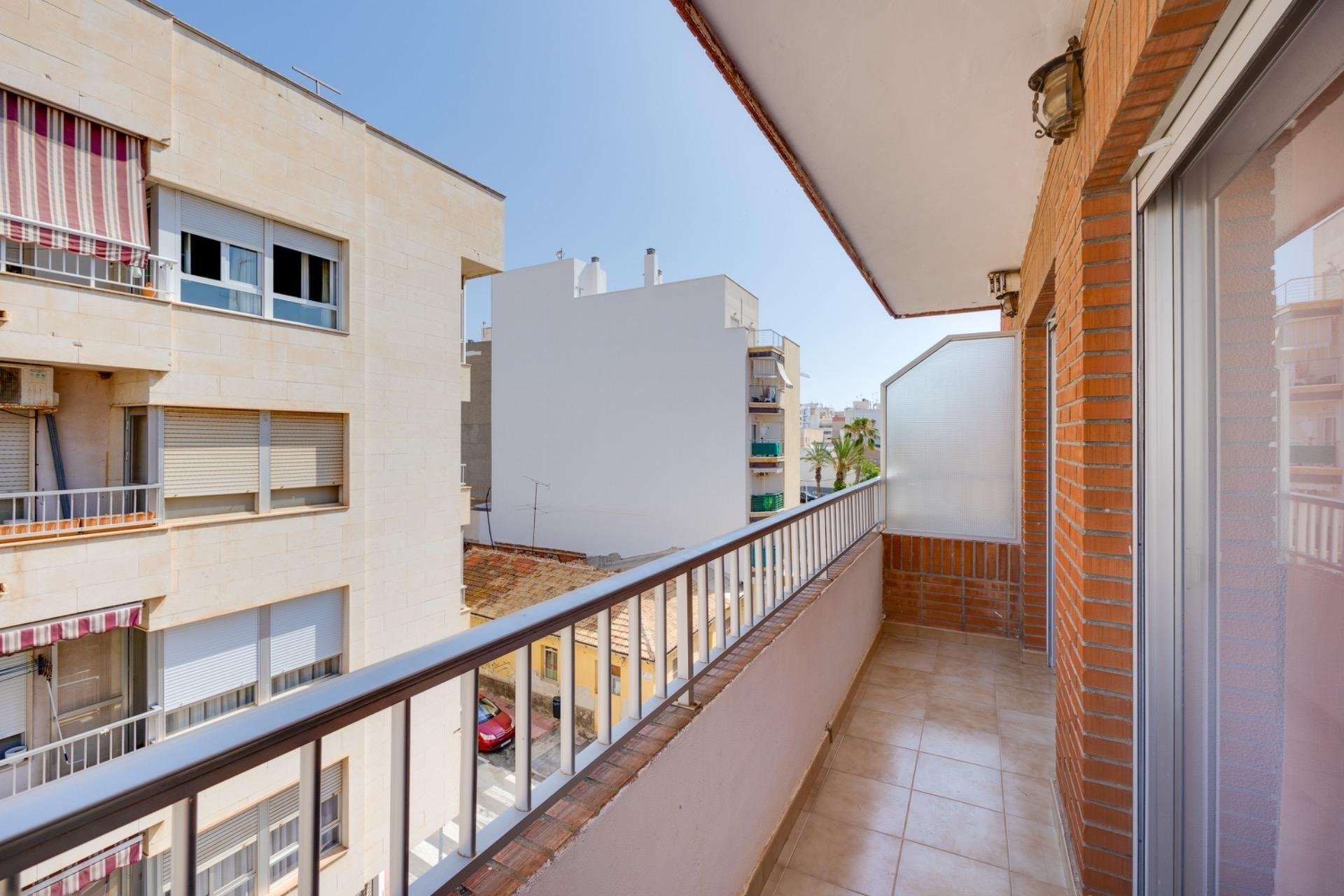 Wohnung in Torrevieja, Alicante, Spanien 2 Schlafzimmer, 61 m2 Nr. 194876