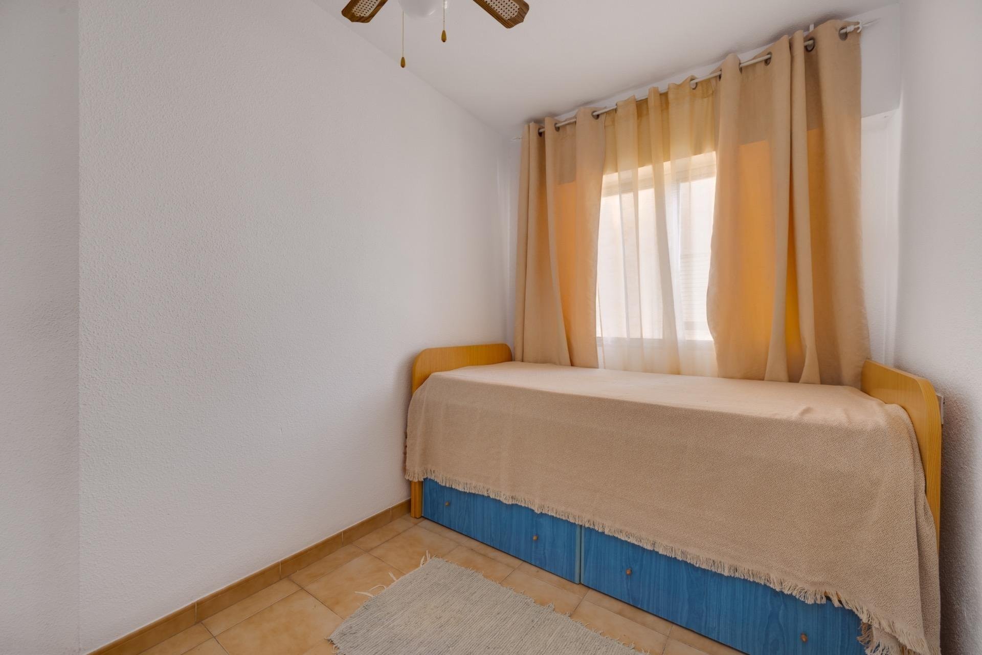 Wohnung in Torrevieja, Alicante, Spanien 2 Schlafzimmer, 61 m2 Nr. 194876