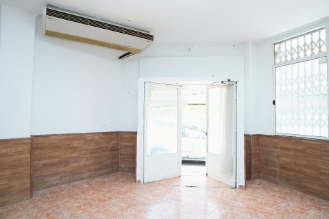 Commercial property in Torrevieja, Alicante, Spain 3 bedrooms, 107 sq.m. No. 194877