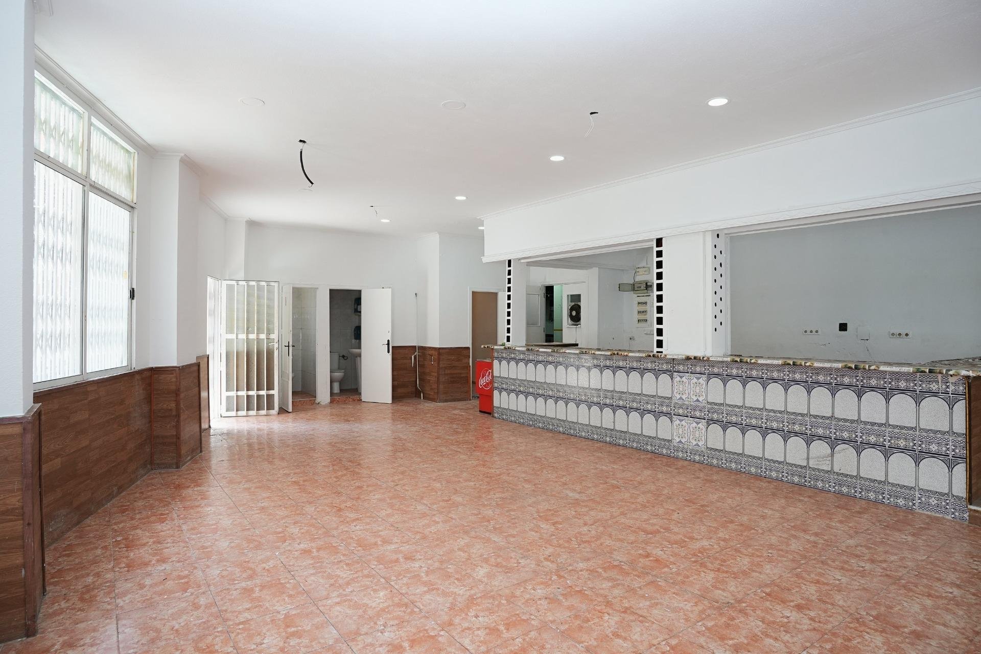 Komerciāls īpašums Torrevieja, Alicante, Spānijā 3 istabas, 107 m2 Nr. 194877