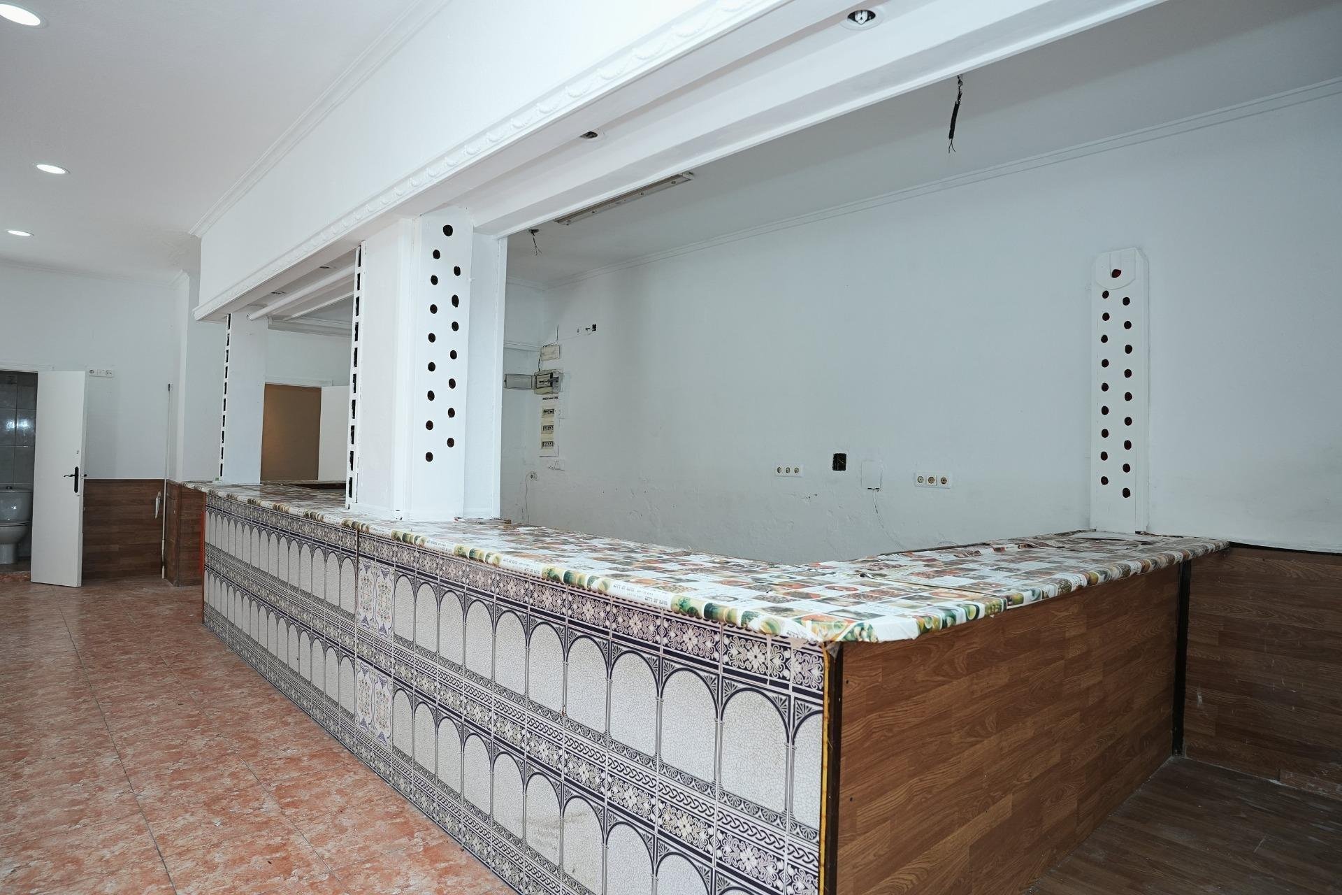 Komerciāls īpašums Torrevieja, Alicante, Spānijā 3 istabas, 107 m2 Nr. 194877