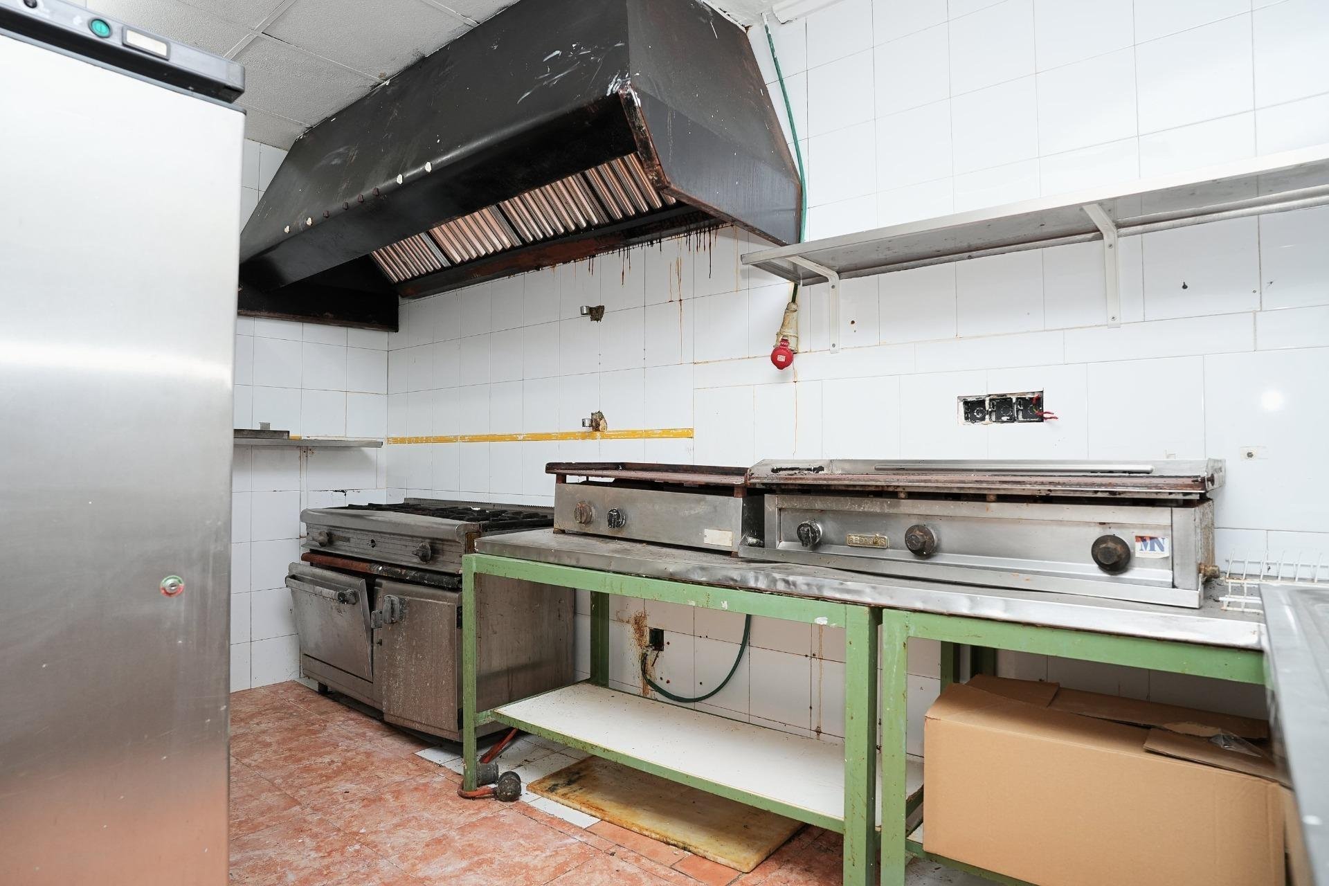 Komerciāls īpašums Torrevieja, Alicante, Spānijā 3 istabas, 107 m2 Nr. 194877