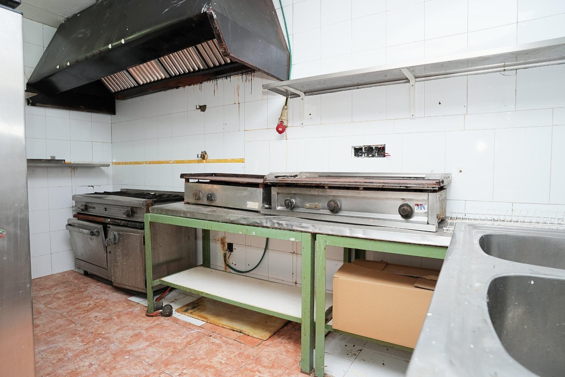 Komerciāls īpašums Torrevieja, Alicante, Spānijā 3 istabas, 107 m2 Nr. 194877