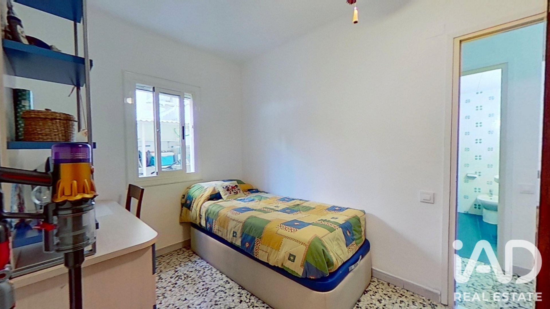 Apartment à Viladecans, Barcelona, Espagne 4 chambres, 87 m2 No. 187925