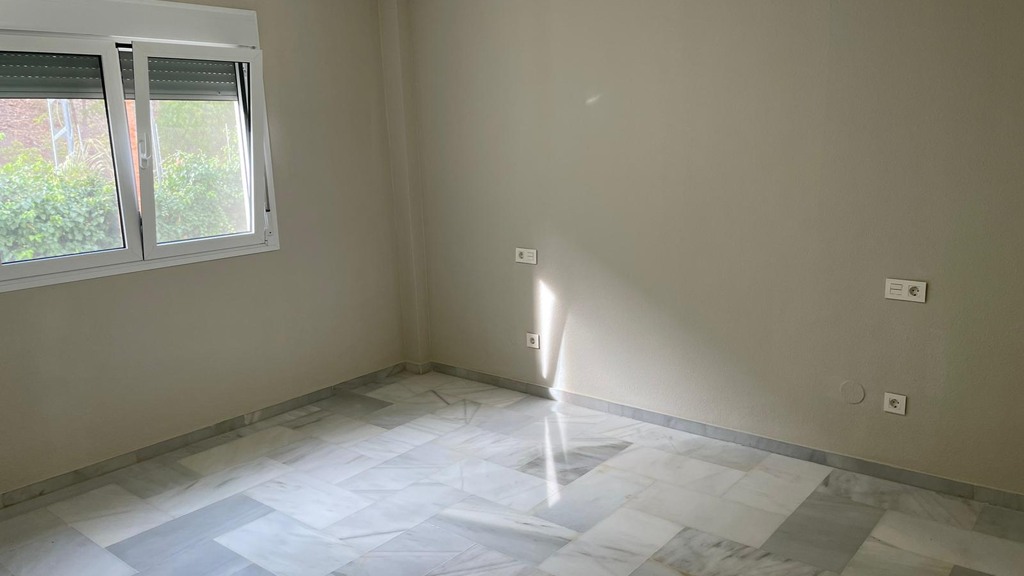 Apartamento en Málaga, España 5 dormitorios, 225 m2 No. 107119