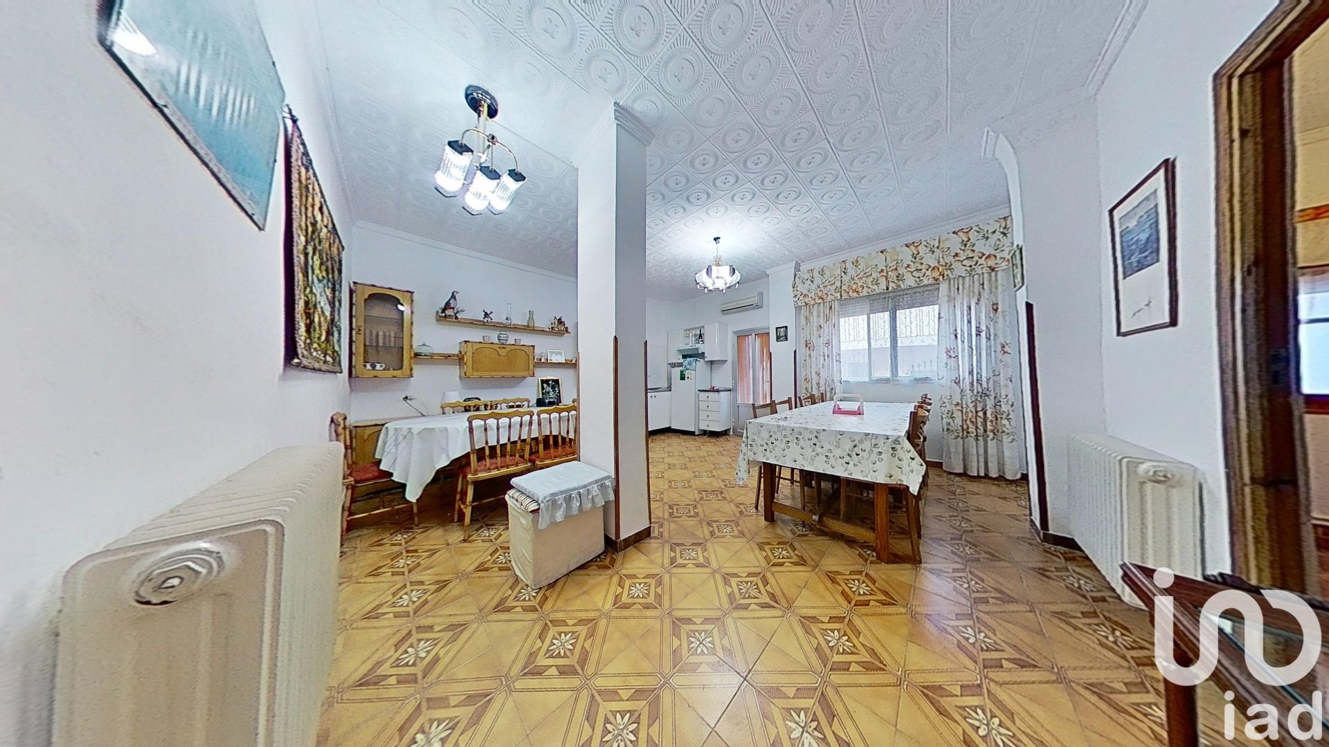 Liikekiinteistö Espanja 560 m2 No. 153192