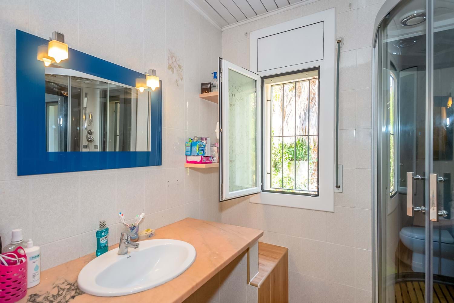 Hus i Lloret de Mar, Girona, Spanien 5 rum, 253 kvm. Nr. 143867