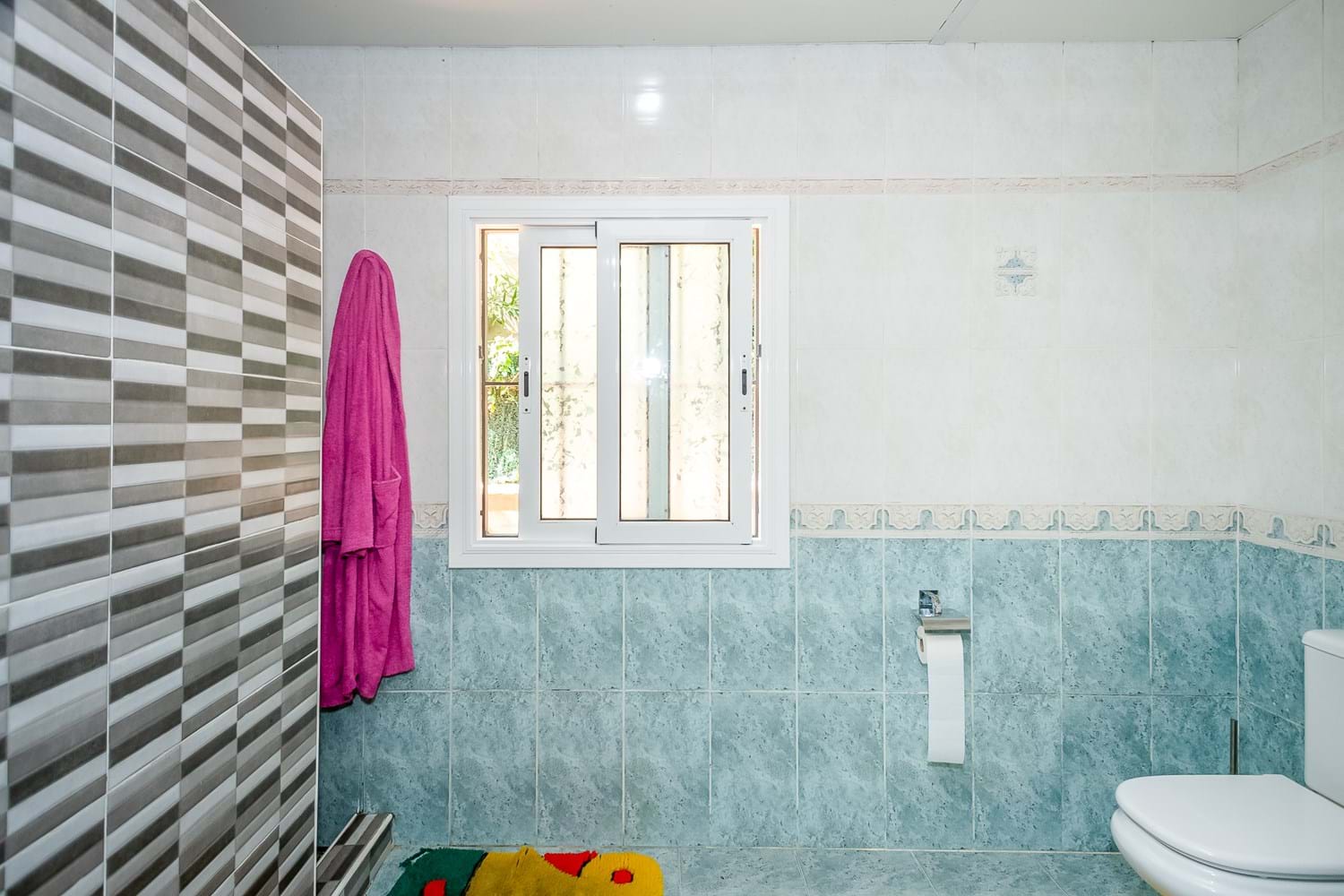 Hus i Lloret de Mar, Girona, Spanien 5 rum, 253 kvm. Nr. 143867