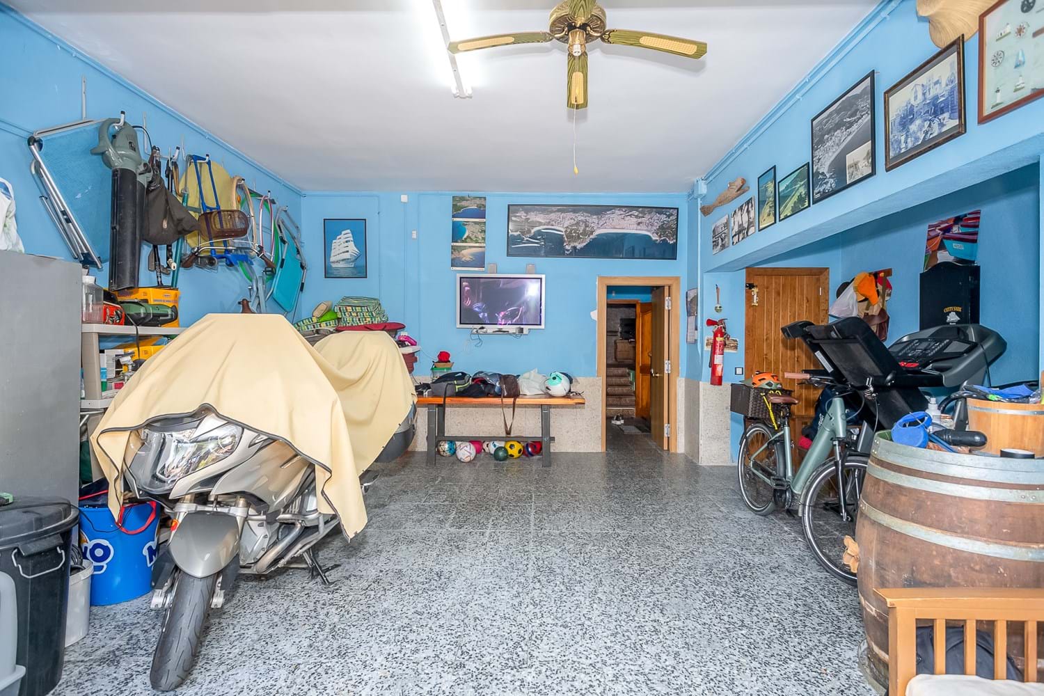Hus i Lloret de Mar, Girona, Spanien 5 rum, 253 kvm. Nr. 143867