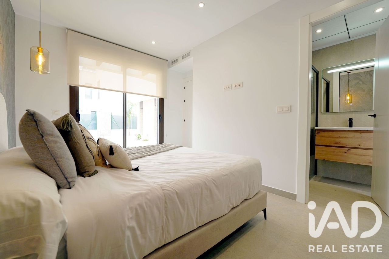 Townhouse in Almoradi, Alicante, Spain 3 bedrooms, 140 sq.m. No. 187911