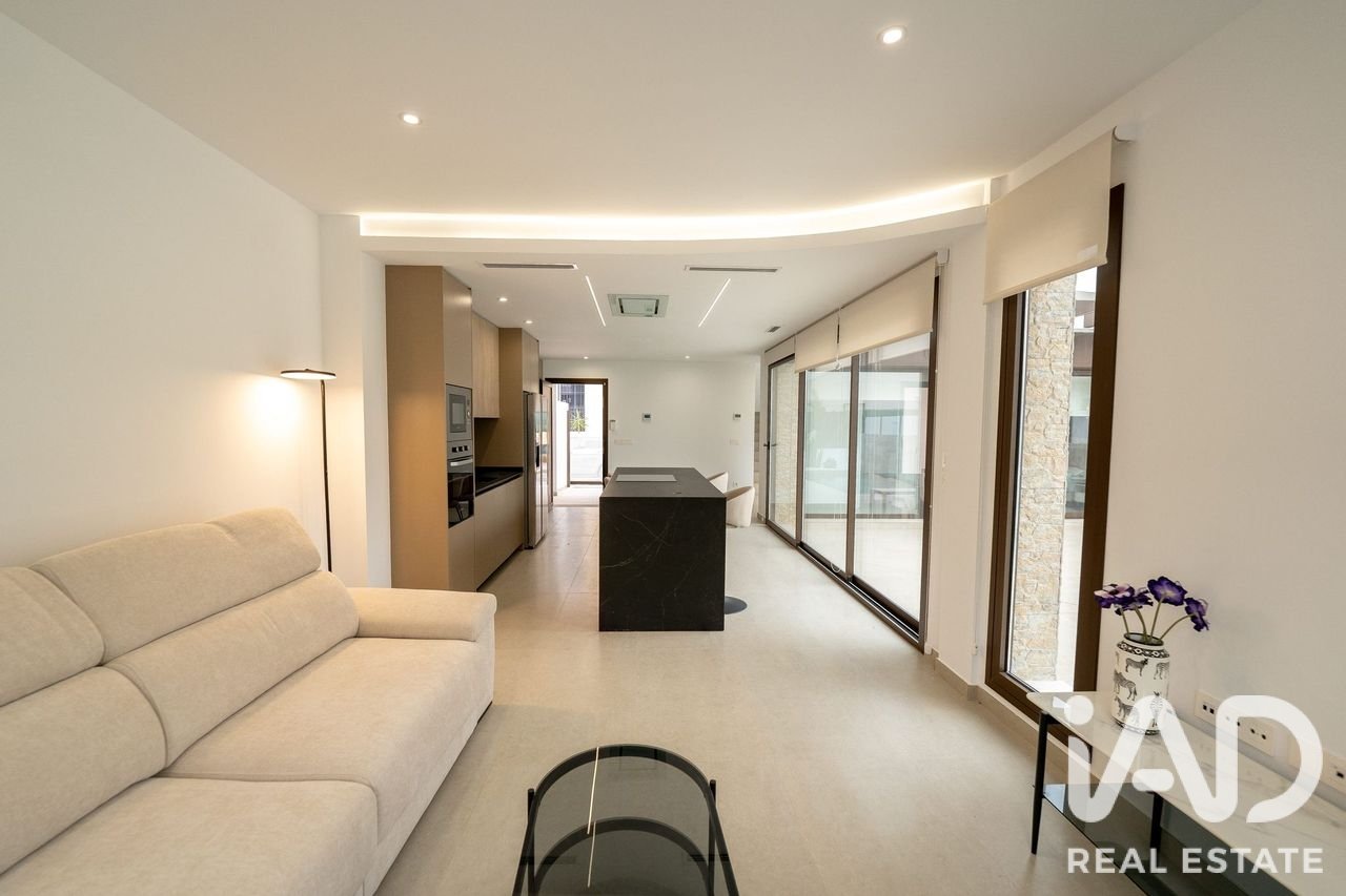 Townhouse in Almoradi, Alicante, Spain 3 bedrooms, 140 sq.m. No. 187911