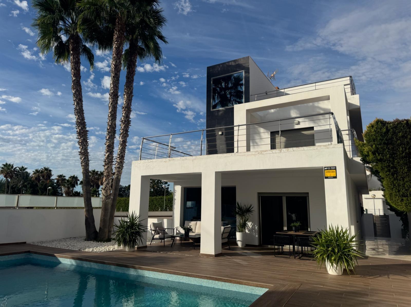 Villa in Alicante, Spanien 5 Schlafzimmer, 400 m2 Nr. 168803