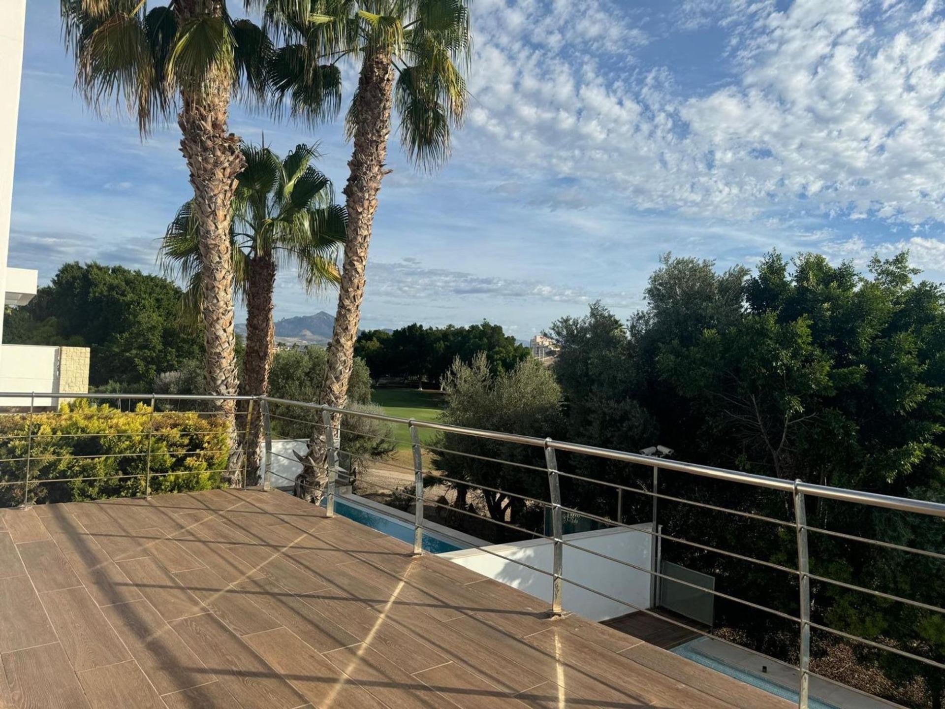Villa in Alicante, Spanien 5 Schlafzimmer, 400 m2 Nr. 168803
