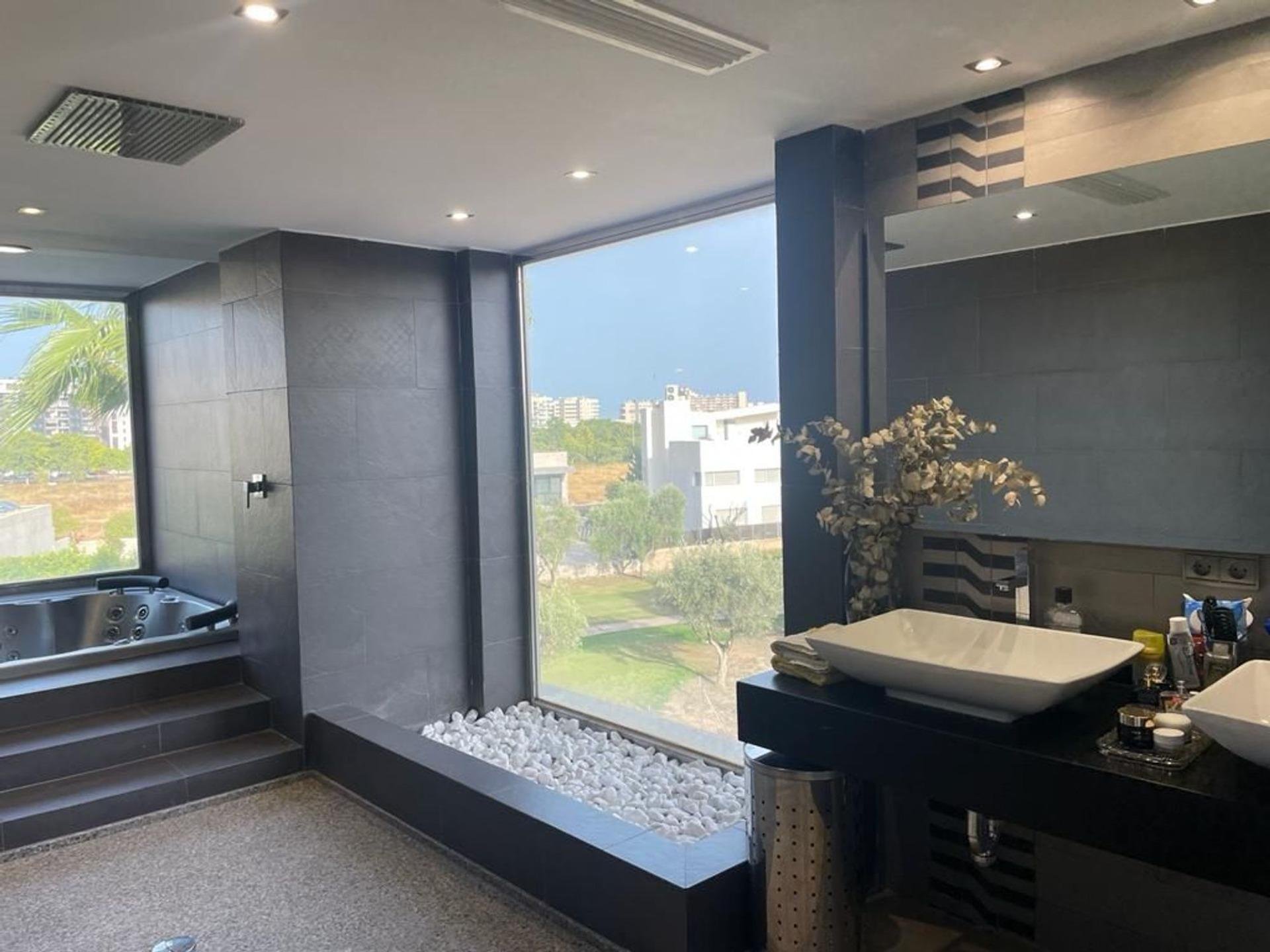 Villa in Alicante, Spanien 5 Schlafzimmer, 400 m2 Nr. 168803