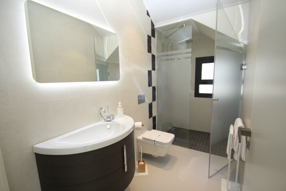 Huvila San Miguel de Salinas, Alicante, Espanja 4 makuuhuonetta, 135 m2 No. 163697