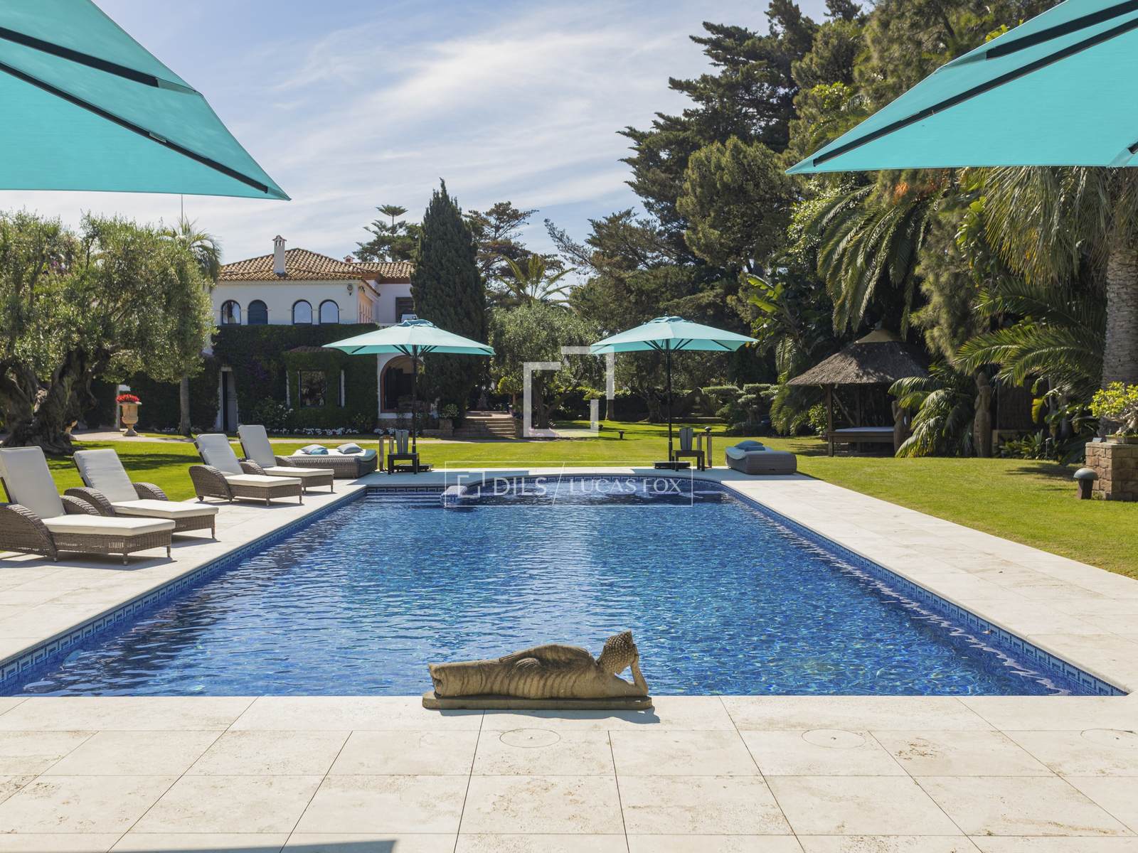 Villa i Sitges, Barcelona, Spanien 8 sovrum, 1200 kvm. Nr. 150426