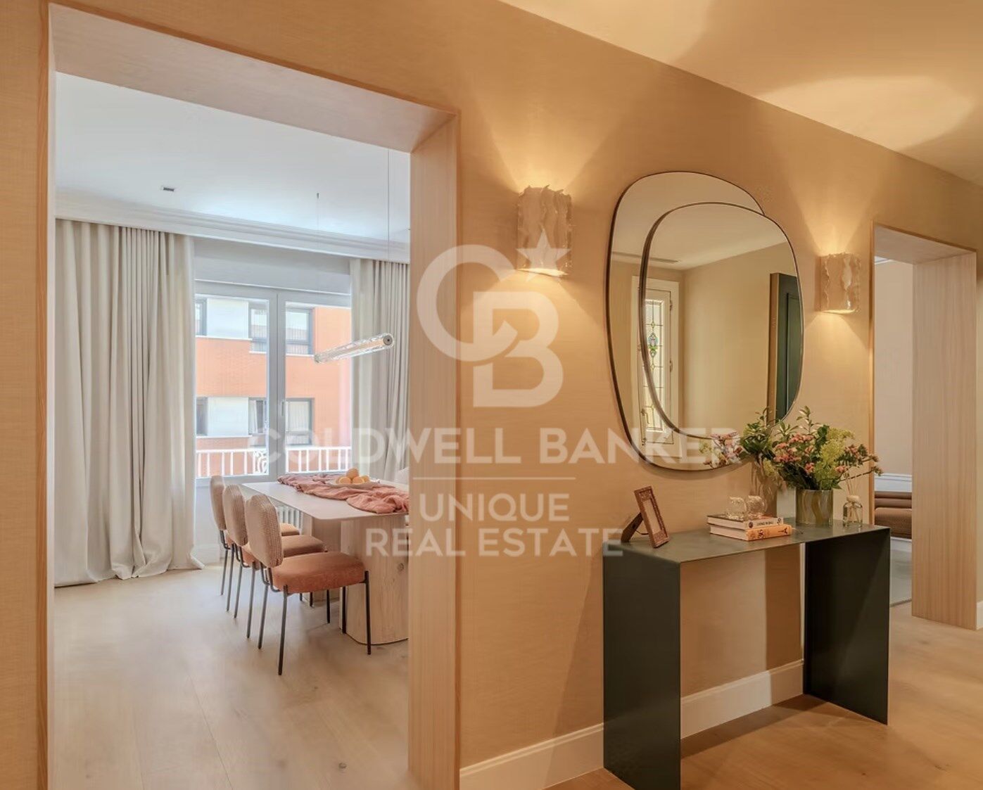 Apartment à Madrid, Espagne 3 chambres, 170 m2 No. 178608