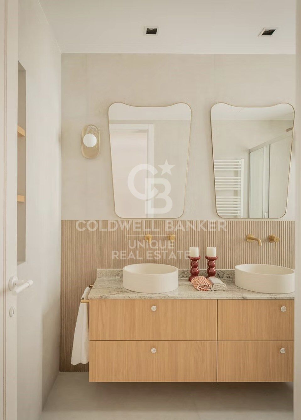 Apartment à Madrid, Espagne 3 chambres, 170 m2 No. 178608