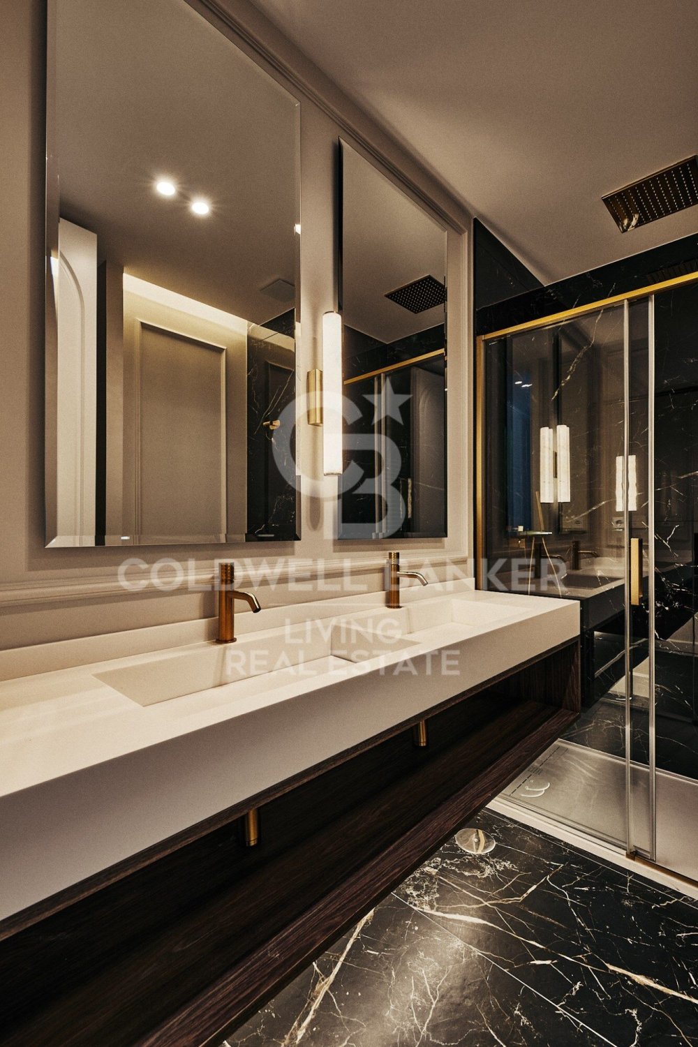 Apartment à Madrid, Espagne 5 chambres, 315 m2 No. 178605
