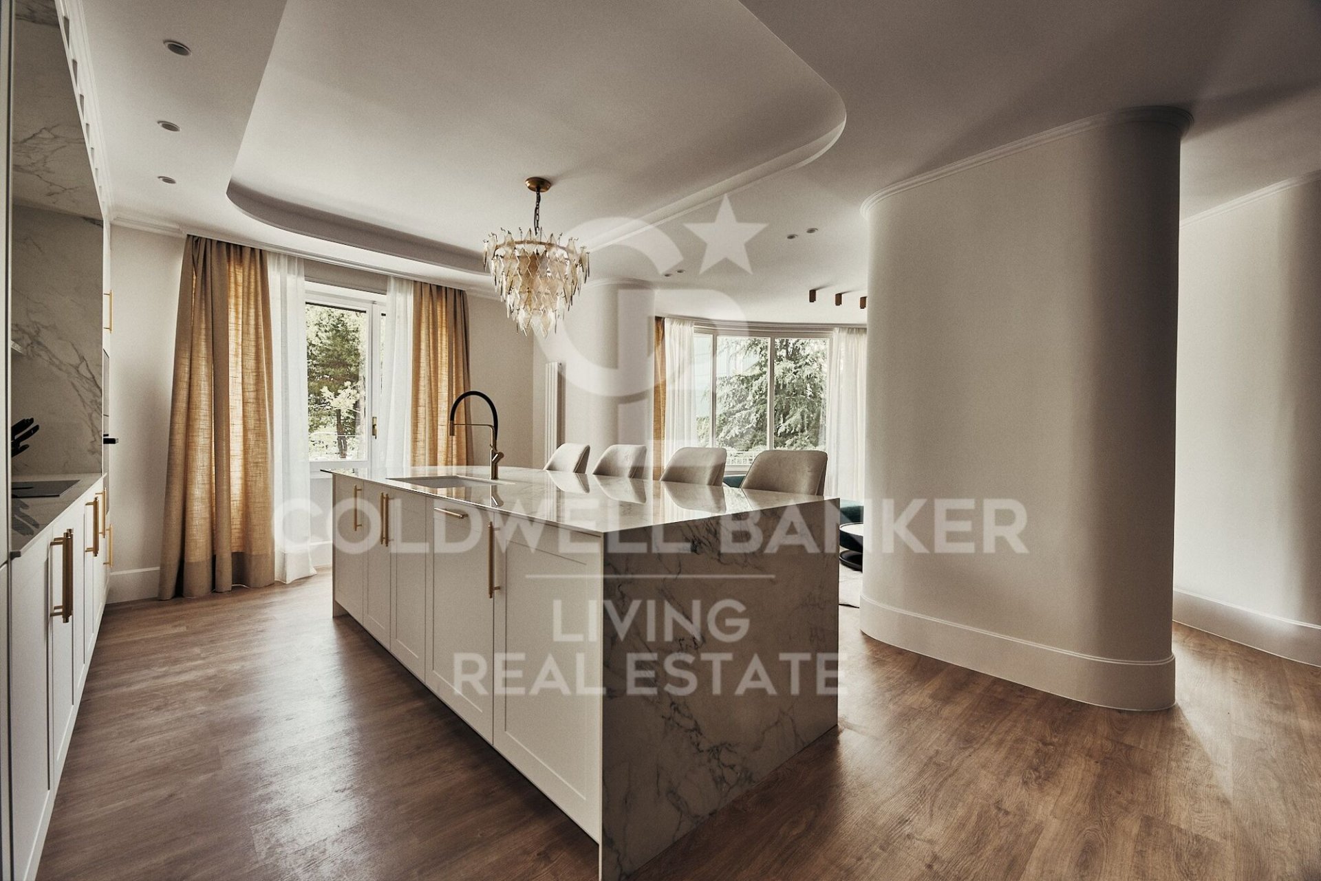Apartment à Madrid, Espagne 5 chambres, 315 m2 No. 178605