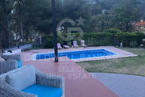 Hus i Matadepera, Barcelona, Spanien 5 sovrum, 405 kvm. Nr. 178603