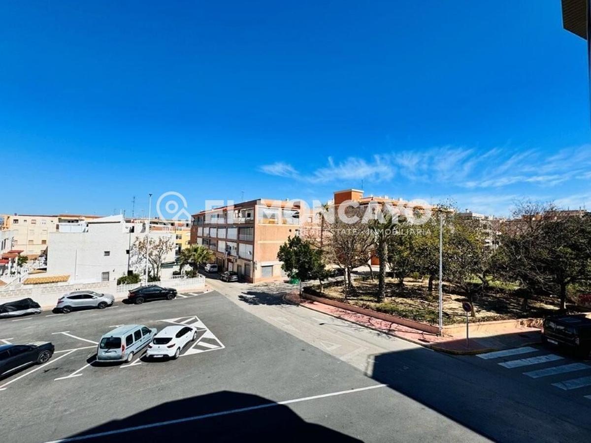 Dzīvoklis Torrevieja, Alicante, Spānijā 3 istabas, 90 m2 Nr. 183803