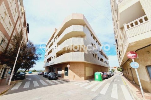 Huoneisto Torrevieja, Alicante, Espanja 3 makuuhuonetta, 90 m2 No. 183803