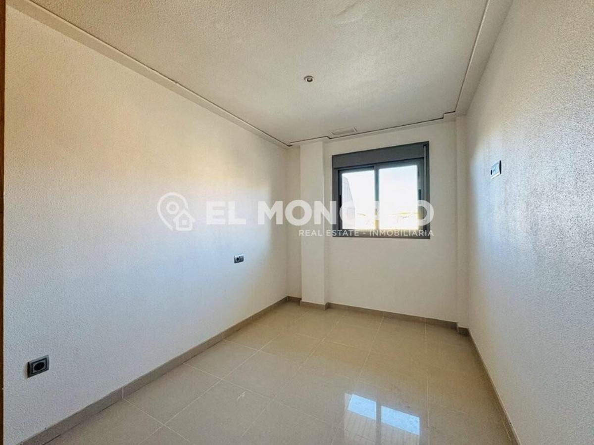 Dzīvoklis Torrevieja, Alicante, Spānijā 3 istabas, 90 m2 Nr. 183803