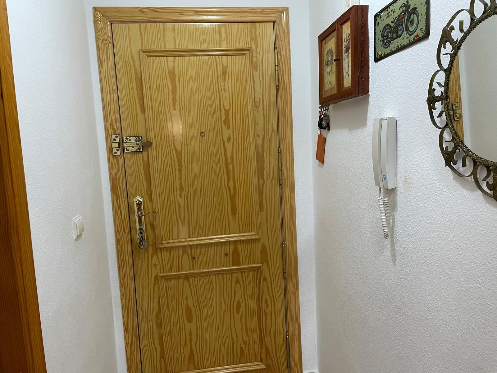 Appartamento a Torrevieja, Alicante, Spagna 2 camere da letto, 56 mq. N° 182870