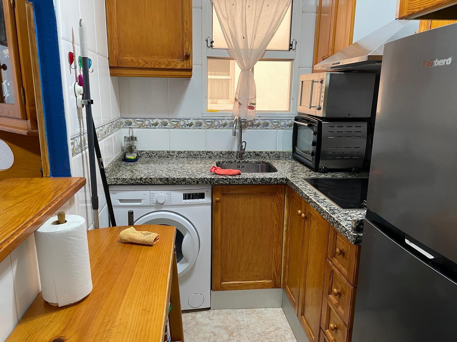 Appartamento a Torrevieja, Alicante, Spagna 2 camere da letto, 56 mq. N° 182870
