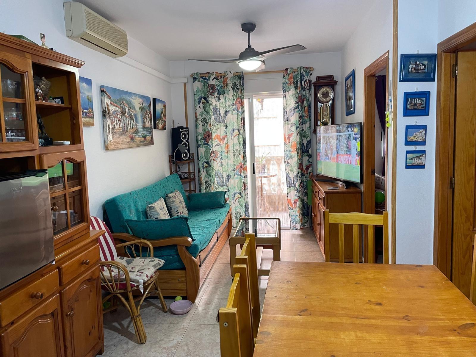 Appartamento a Torrevieja, Alicante, Spagna 2 camere da letto, 56 mq. N° 182870