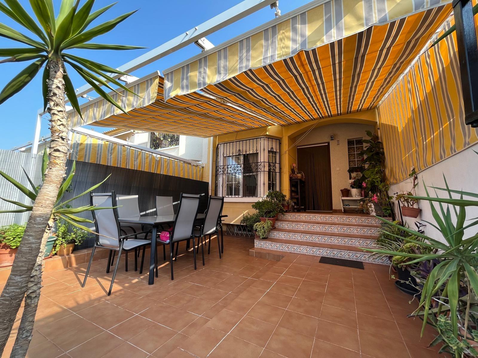 Casa a Torrevieja, Alicante, Spagna 3 camere da letto, 69 mq. N° 161671