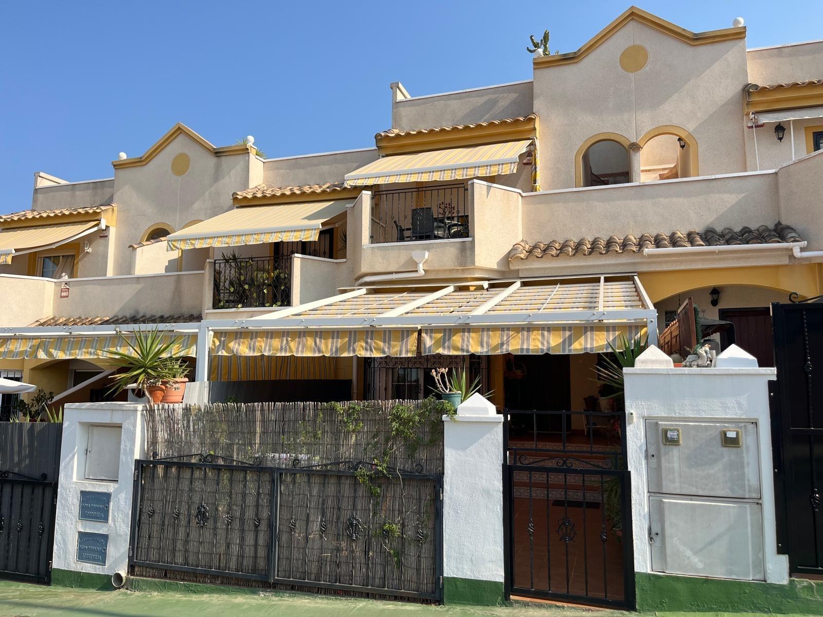Casa a Torrevieja, Alicante, Spagna 3 camere da letto, 69 mq. N° 161671