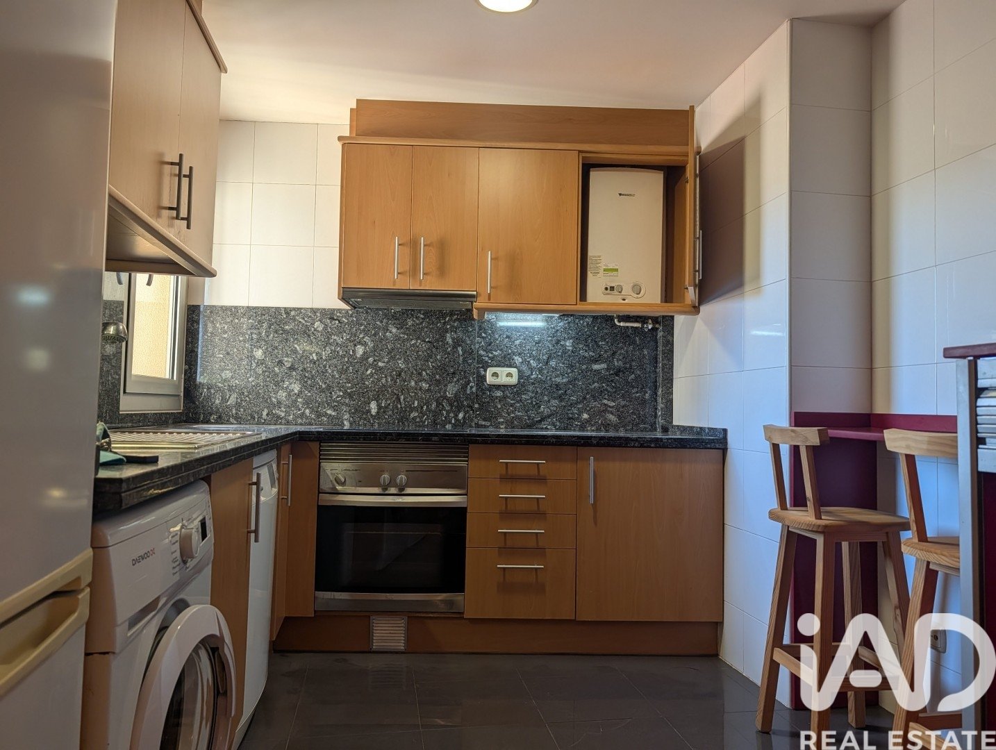 Tvåvåningslägenhet i Gava, Barcelona, Spanien 3 sovrum, 99 kvm. Nr. 172680