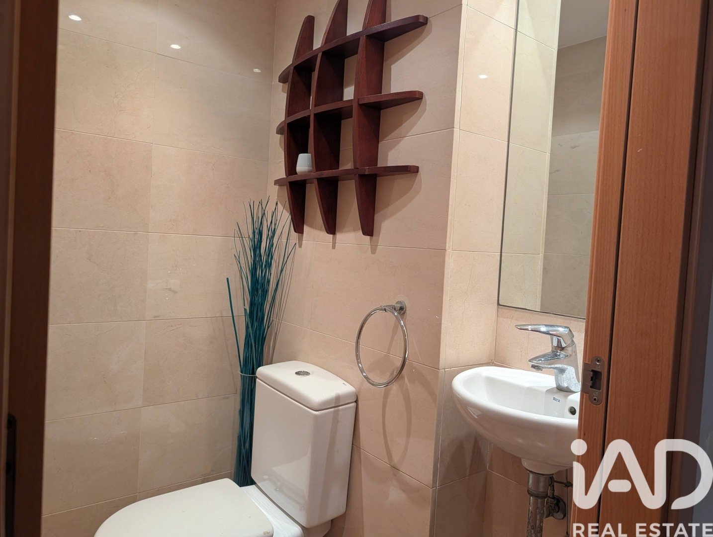 Tvåvåningslägenhet i Gava, Barcelona, Spanien 3 sovrum, 99 kvm. Nr. 172680