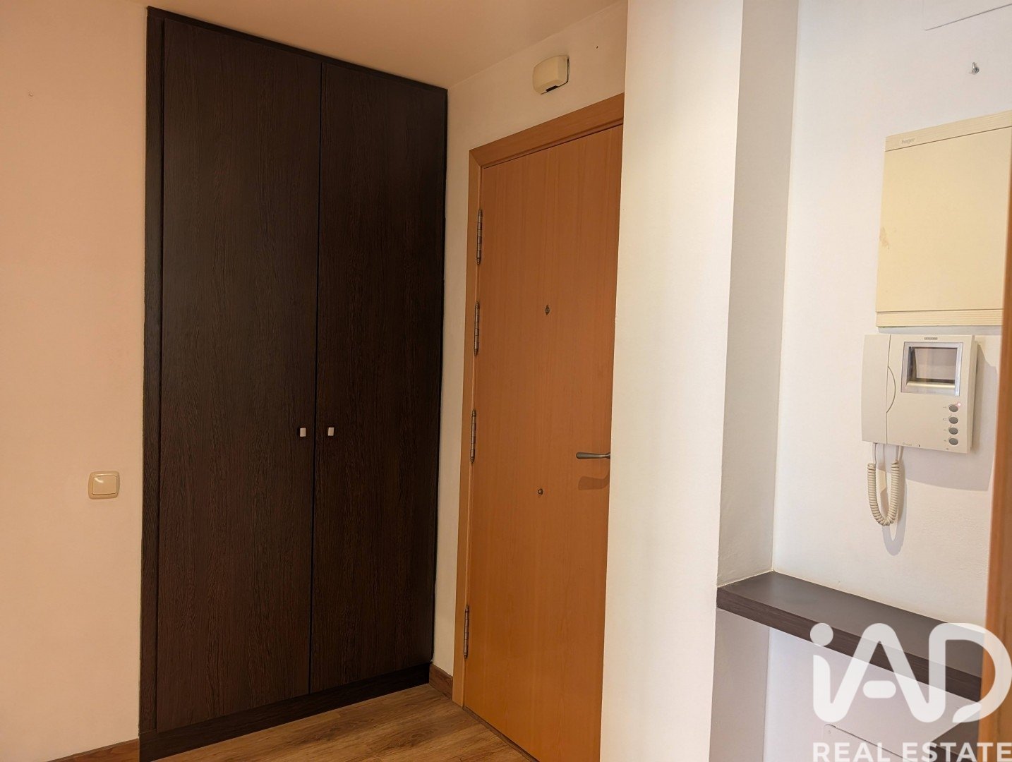Tvåvåningslägenhet i Gava, Barcelona, Spanien 3 sovrum, 99 kvm. Nr. 172680