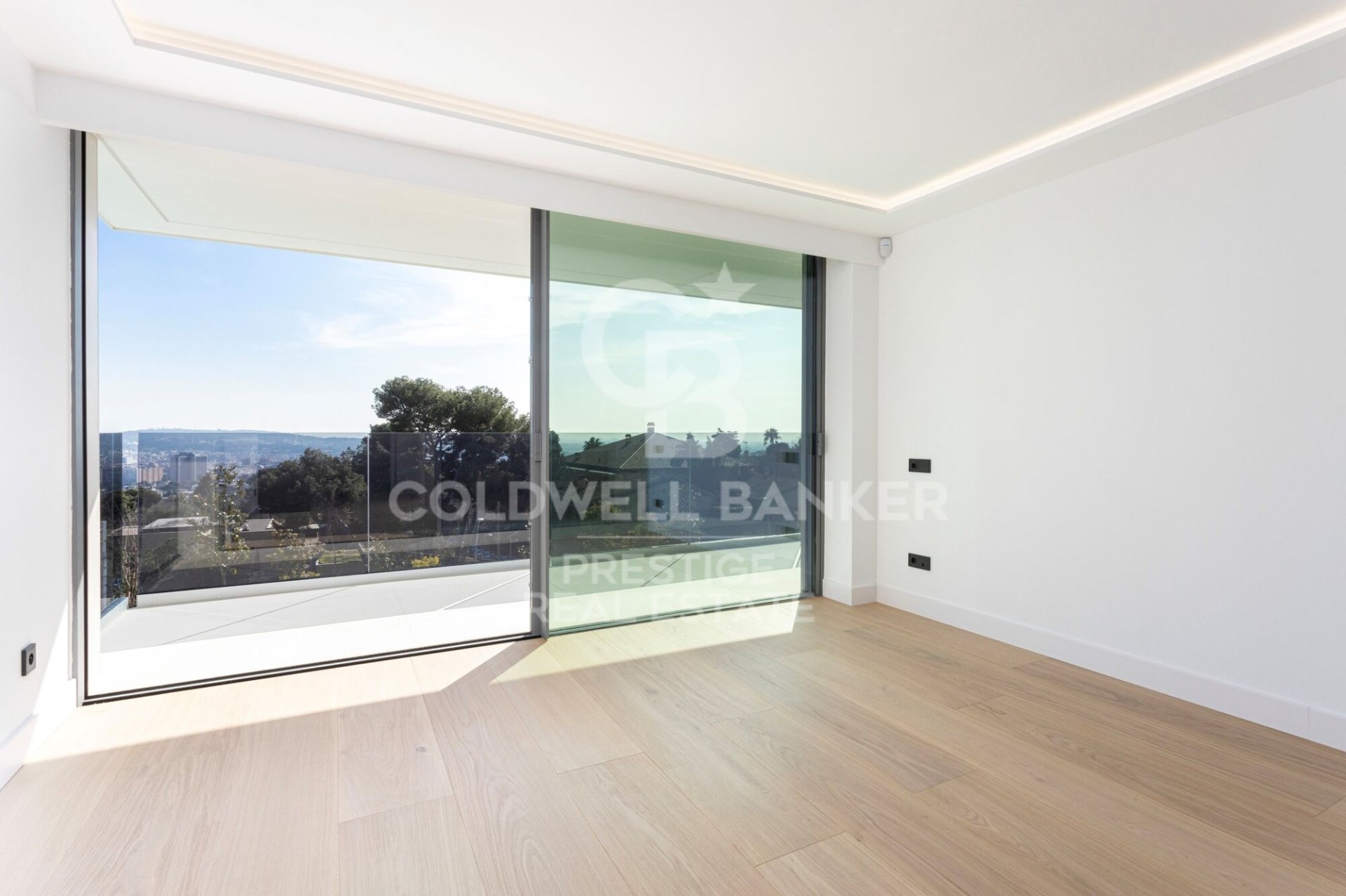 House à Barcelona, Espagne 8 chambres, 1216 m2 No. 159566