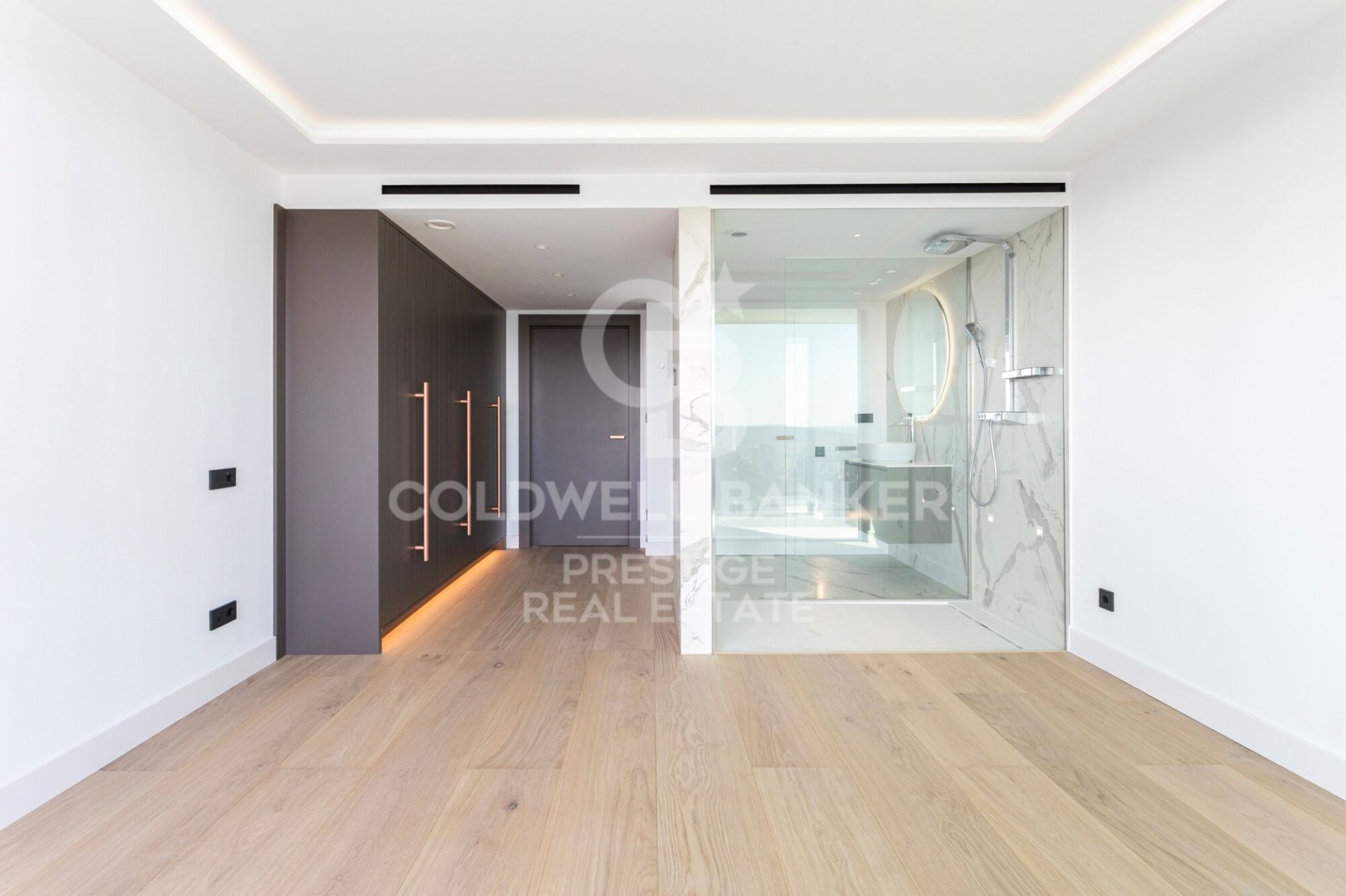 House à Barcelona, Espagne 8 chambres, 1216 m2 No. 159566