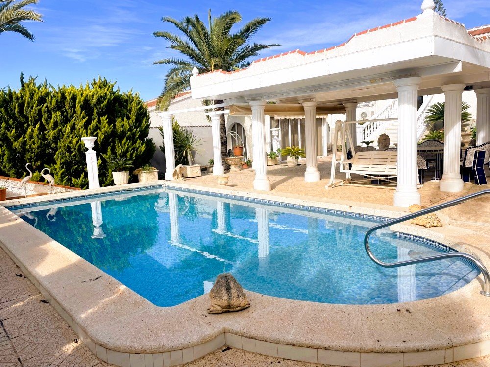Villa in Ciudad Quesada, Alicante, Spain 3 bedrooms, 212 sq.m. No. 189515